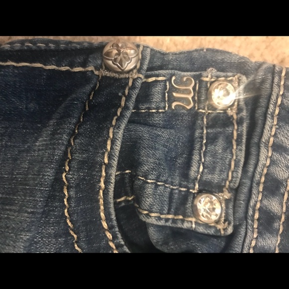 Miss Me Signature Skinny Jeans - Picture 5 of 8